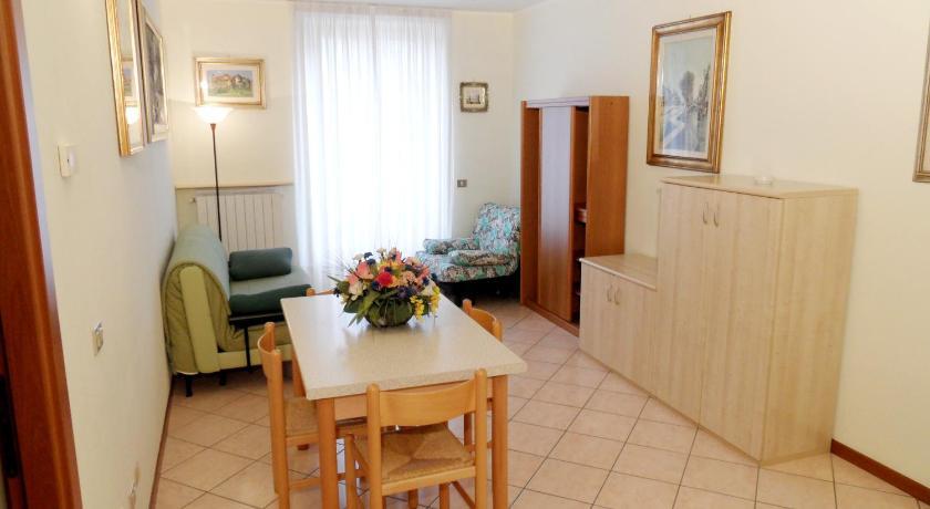 Casa Vacanze Touring Verbania Phòng bức ảnh