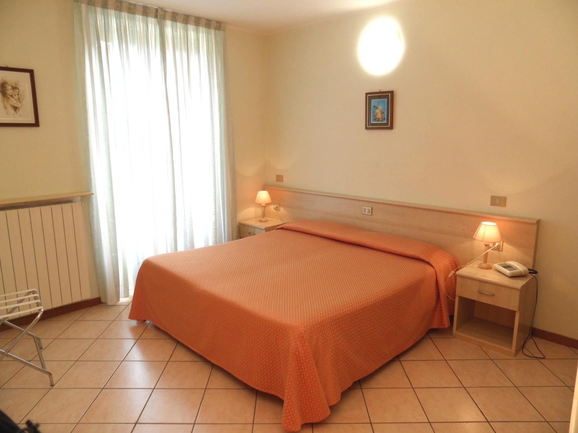 Casa Vacanze Touring Verbania Ngoại thất bức ảnh