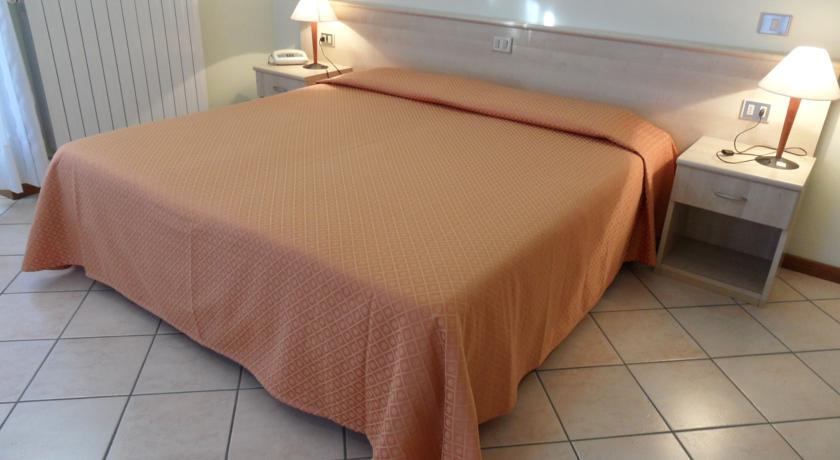 Casa Vacanze Touring Verbania Ngoại thất bức ảnh